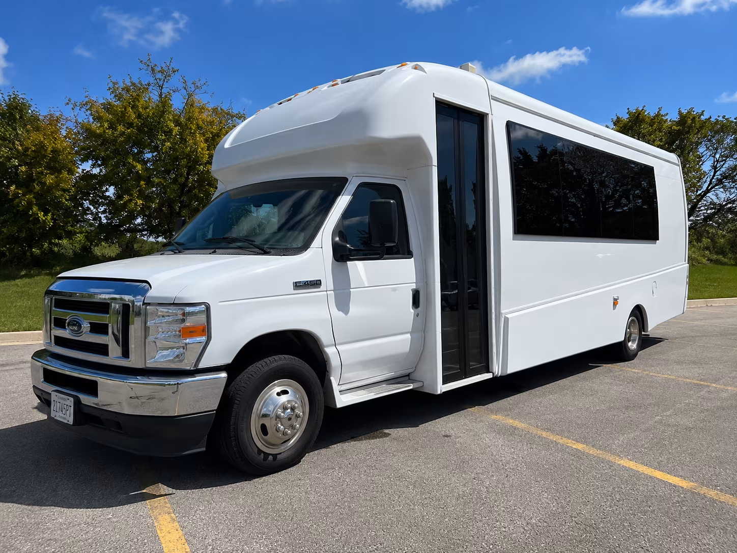 Davie Birthday, Sweet 16, & Quinceañera Transportation party bus exterior